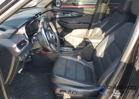 2021 Chevrolet Trailblazer Rs z USA, uszkodzony, nr VIN KL79MTSL2MB074175